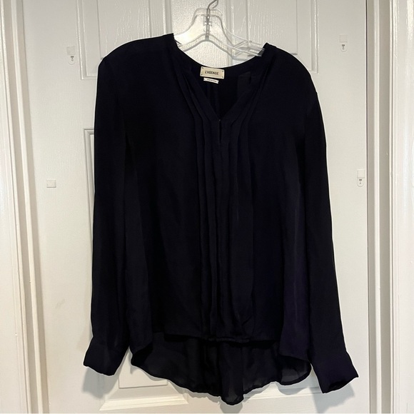 L’Agence Lauren Long Sleeve Pleated Silk Blouse Black Small D1 - Picture 3 of 8